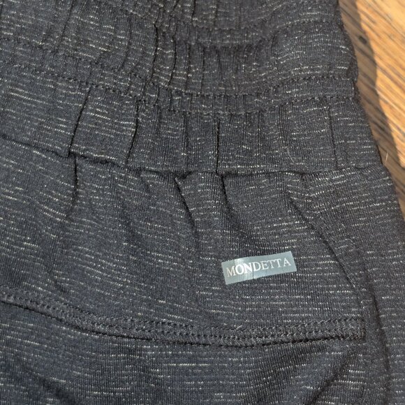 Medium Shorts - Picture 5 of 5